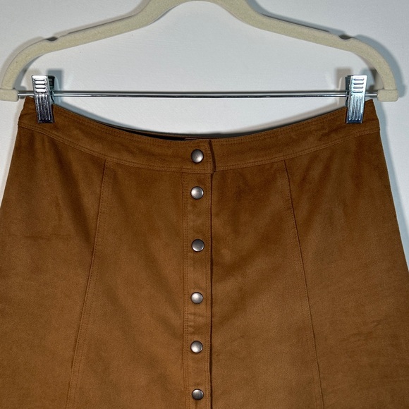 Abercrombie & Fitch Mini Skirt Button-Front Brown Suede Size 8 - Picture 3 of 5